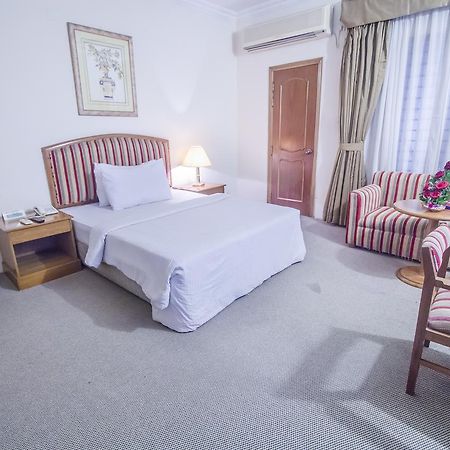 Hotel Swiss Park ダッカ エクステリア 写真