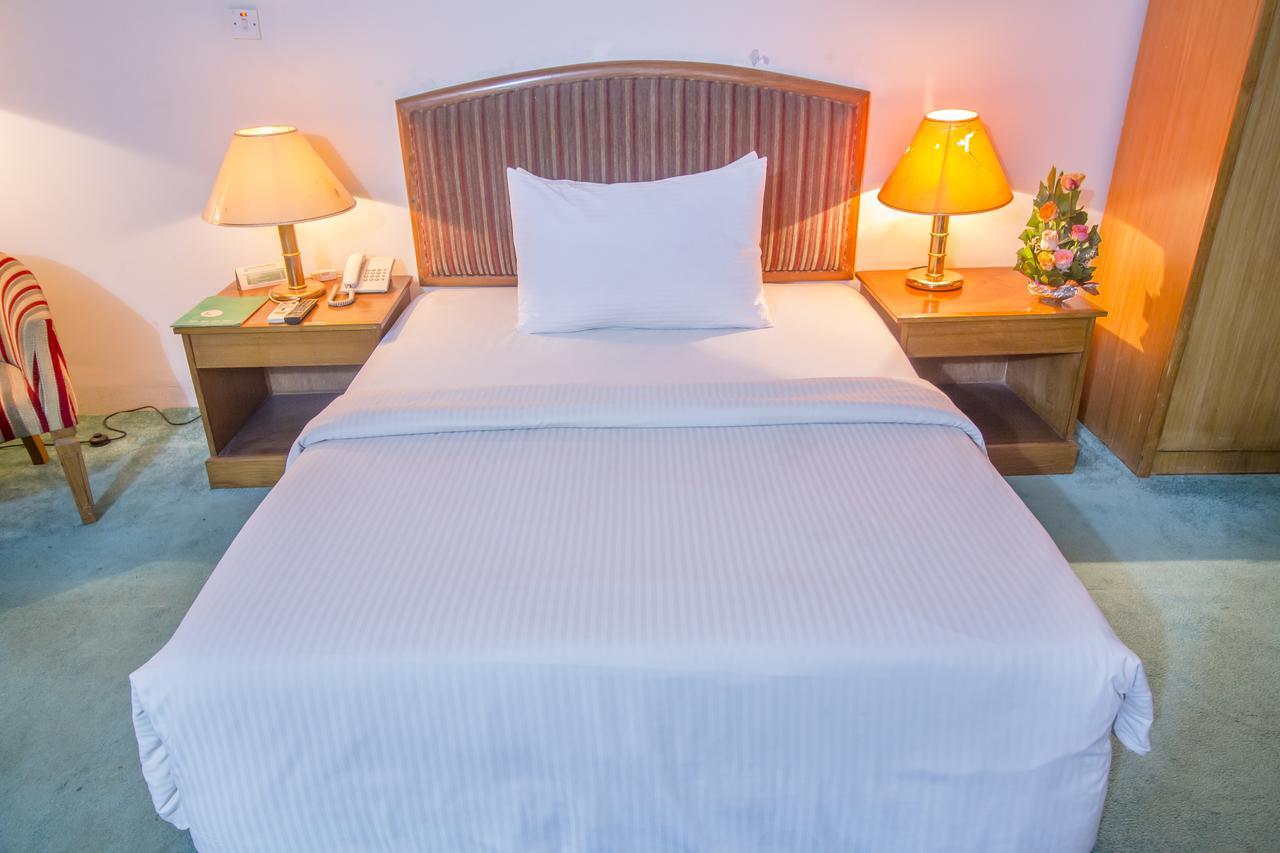 Hotel Swiss Park ダッカ エクステリア 写真
