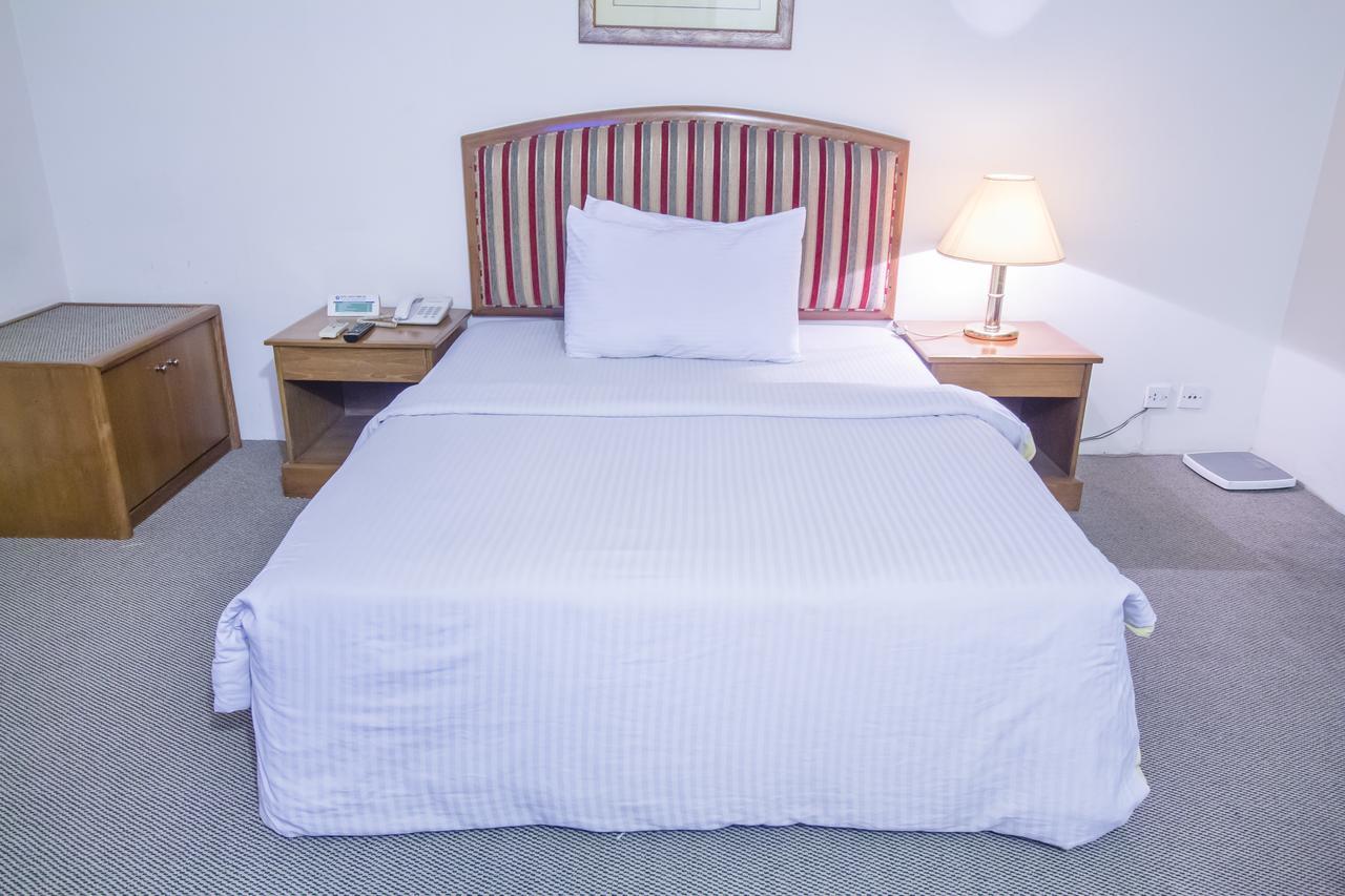Hotel Swiss Park ダッカ エクステリア 写真