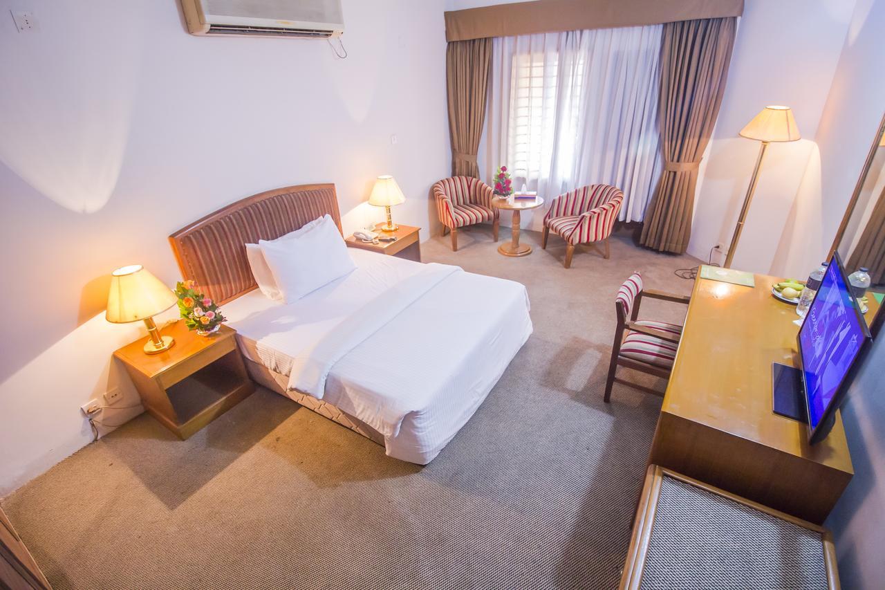 Hotel Swiss Park ダッカ エクステリア 写真
